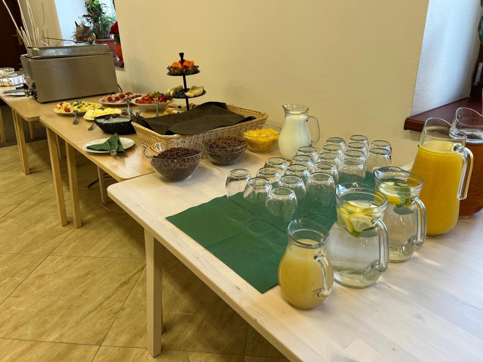 Hotel Zlechov Plumlov Kültér fotó