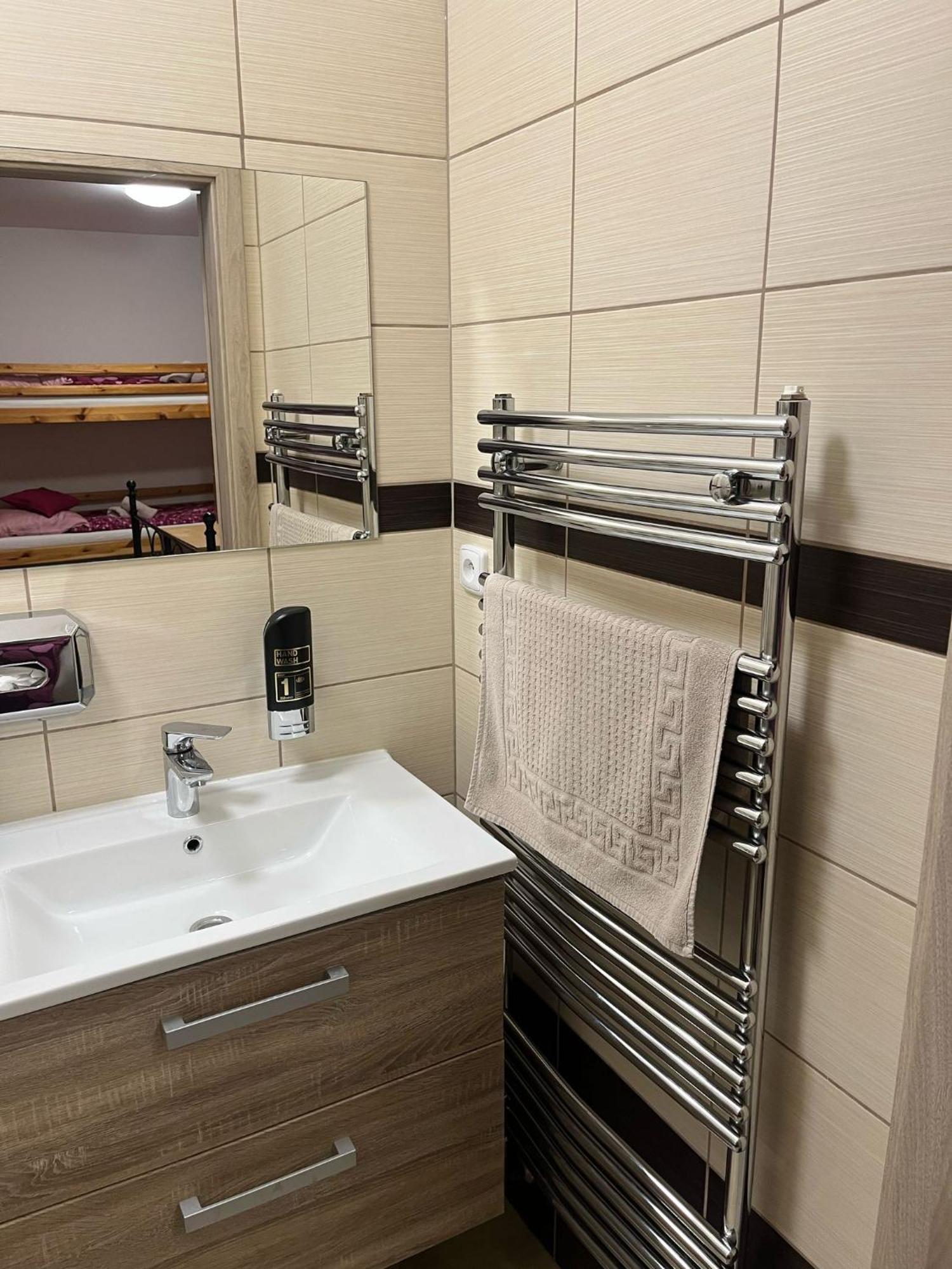 Hotel Zlechov Plumlov Szoba fotó