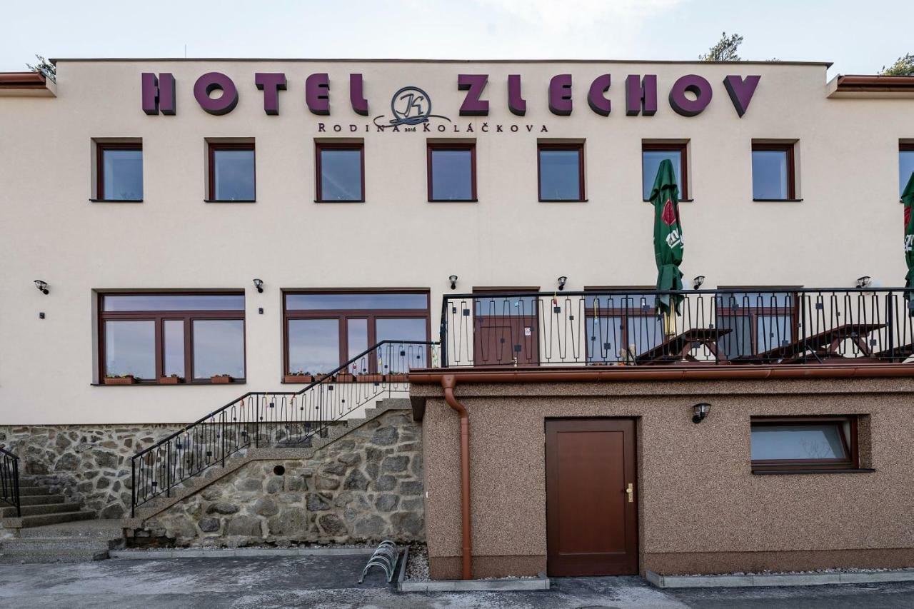Hotel Zlechov Plumlov Kültér fotó
