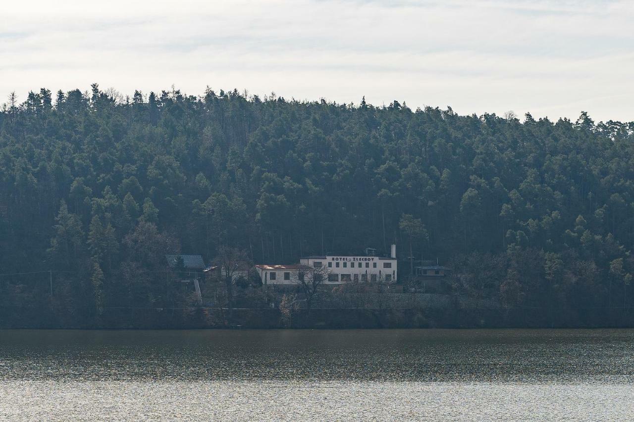 Hotel Zlechov Plumlov Kültér fotó
